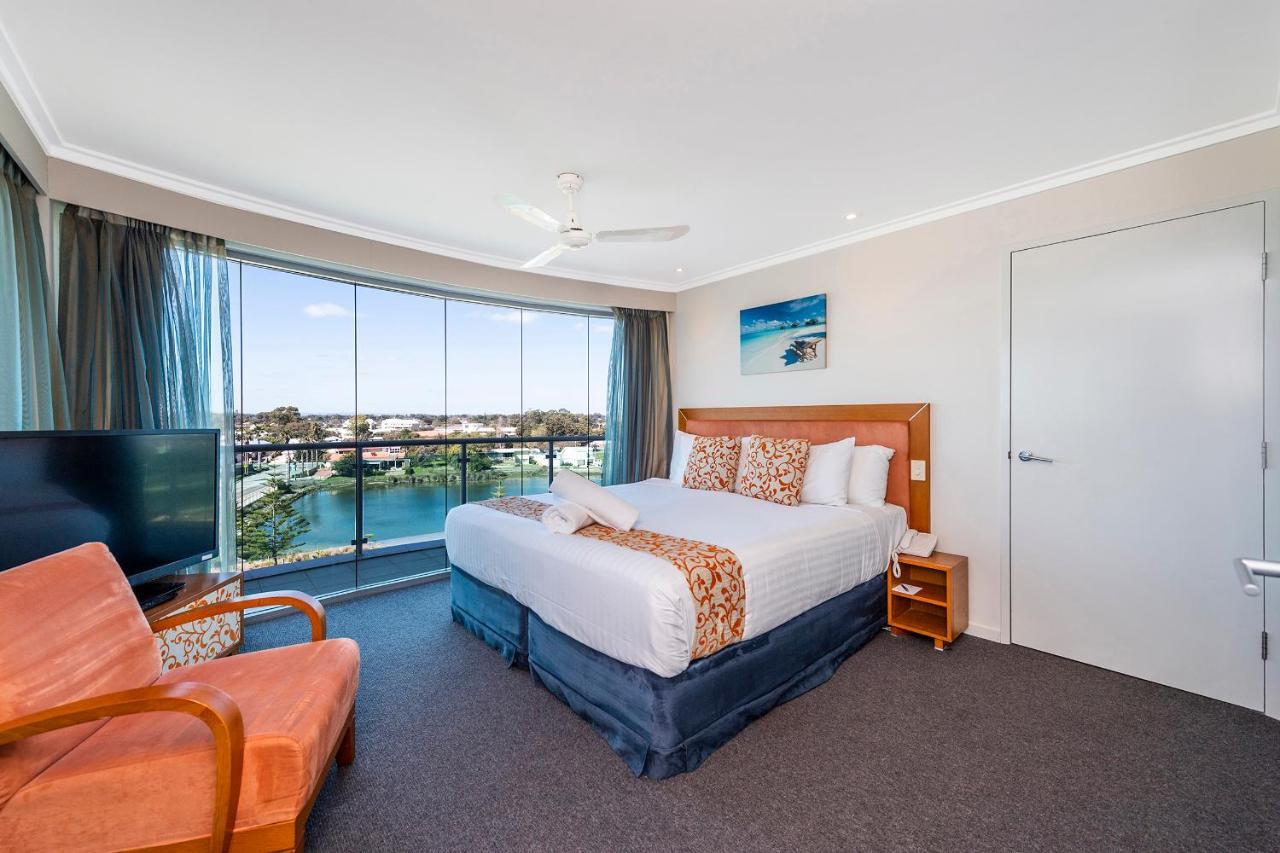 A 406 Fantastic Ocean Beach And Marina View Apt - Mandurah Exterior foto